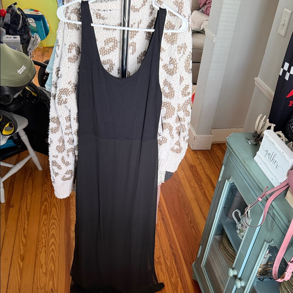 Vince Camuto Black Sleeveless Maxi Dress